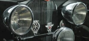 Bugatti Type 57S Corsica 1937 griglia frontale con fari