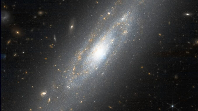 Galassia NGC 3972