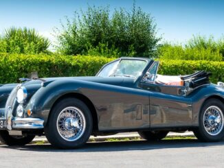 Jaguar XK140 Drophead Coupé del 1955