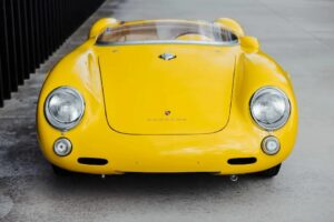 1956 Porsche 550 RS Spyder vista frontale