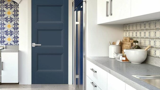 Porta in masonite colore blu in cucina