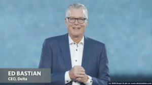 Ed Bastian, CEO Delta Air Lines, su palco Sphere durante keynote al CES 2025