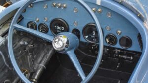 Volante e strumentazione Chevrolet CERV 1 Replica Roadster del 1959